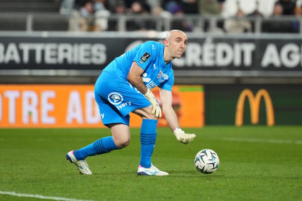 Paul Bernardoni Amiens SC